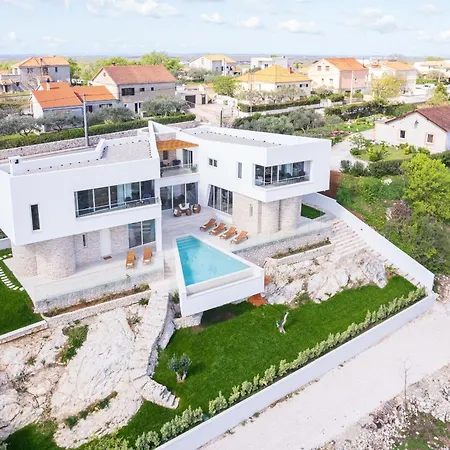 Di Polisane Villa